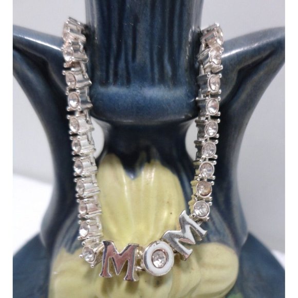 Avon "Mom" Silver Toned 7" Tennis Bracelet with Clear Rhinestones - Picture 1 of 4